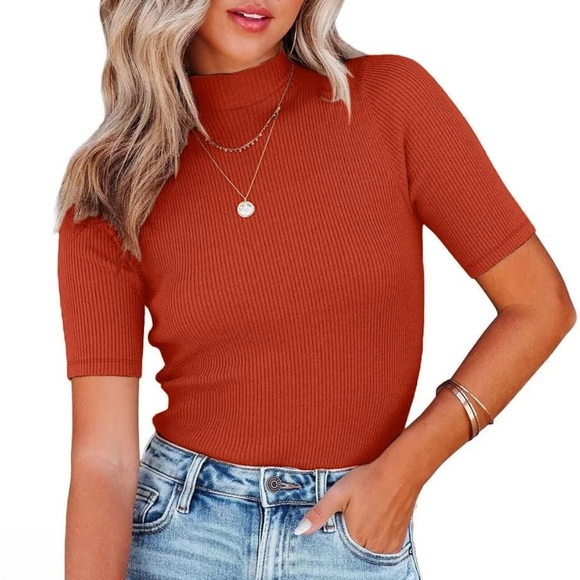 Ribbed Knit Mock-Neck Top | Small - Picture 4 of 4